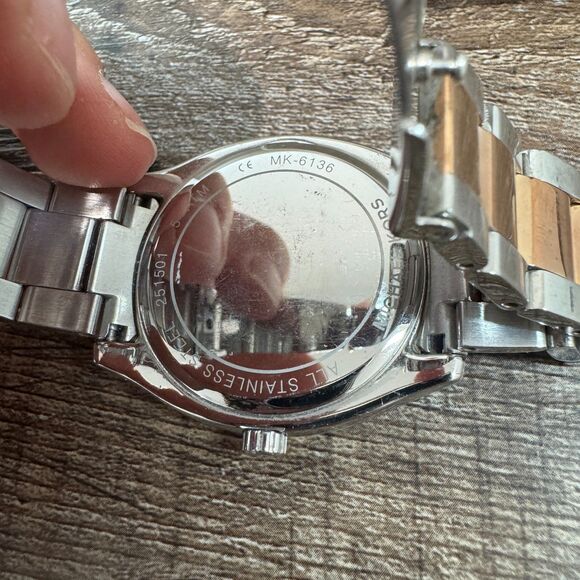 Michael Kors Watch Lot of 9 Fashion Luxury Watch AS IS Needs Battery main image 5